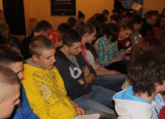 Grafika 15: Rekolekcje młodzieżowe w Czerwińsku nad Wisłą