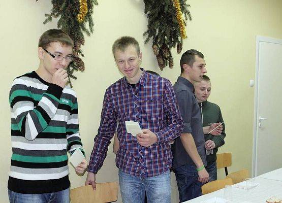 Grafika 3: Opłatek lektorów, ministrantów i scholi 21.12.2012