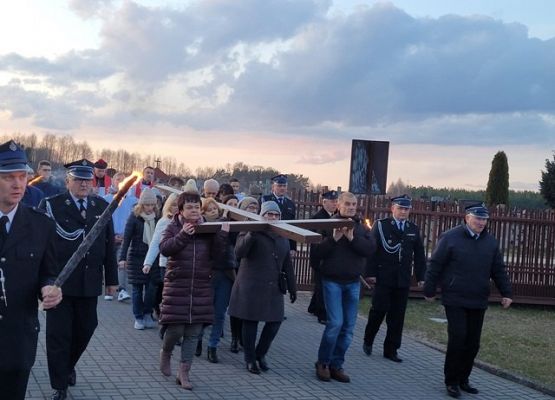 Grafika 81: Droga krzyżowa 2022