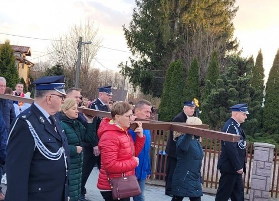 Grafika 22: Droga krzyżowa 2022