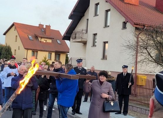 Grafika 30: Droga krzyżowa 2022