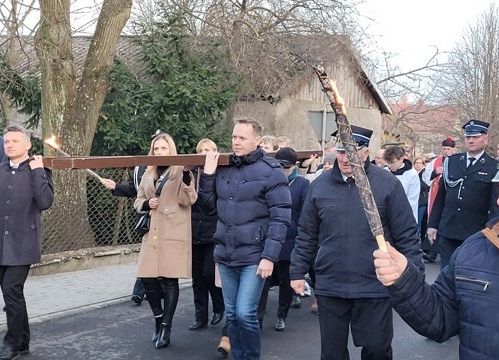 Grafika 47: Droga krzyżowa 2022