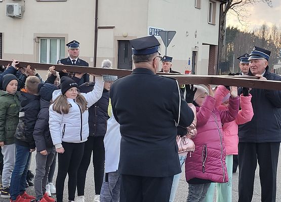 Grafika 55: Droga krzyżowa 2022