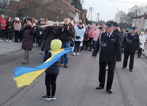 Grafika 75: Droga krzyżowa 2022