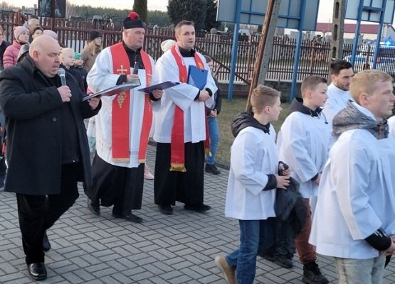 Grafika 83: Droga krzyżowa 2022