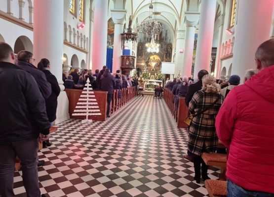 Grafika 9: Boże Narodzenie 2022