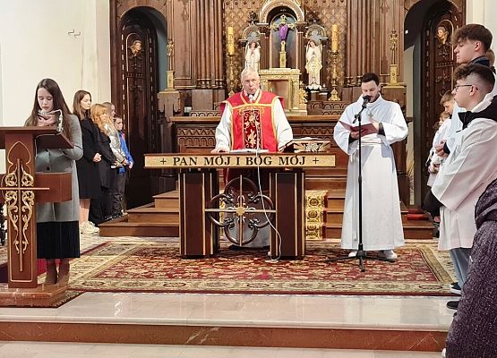 Grafika 4: Wielki Piątek