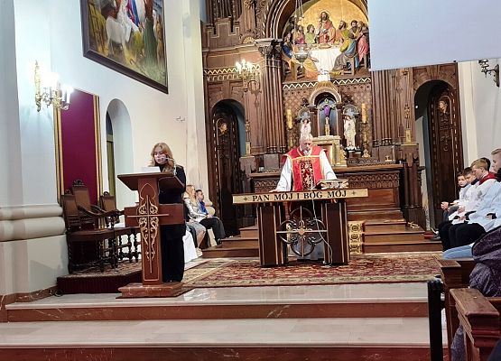 Grafika 7: Wielki Piątek