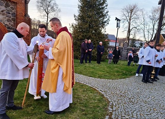 Grafika 16: Wielka Sobota