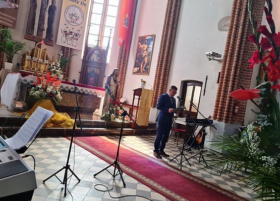 Grafika 3: FESTIWAL PIOSENKI RELIGIJNEJ W JANOWCU KOŚCIELNYM 2023