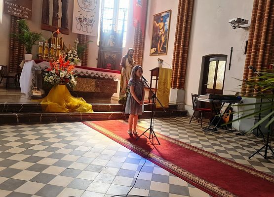 Grafika 8: FESTIWAL PIOSENKI RELIGIJNEJ W JANOWCU KOŚCIELNYM 2023