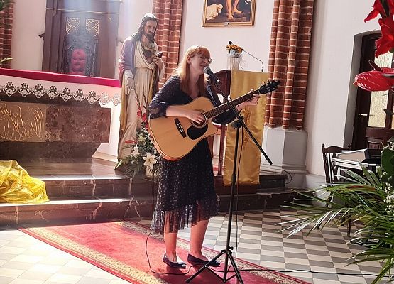 Grafika 13: FESTIWAL PIOSENKI RELIGIJNEJ W JANOWCU KOŚCIELNYM 2023