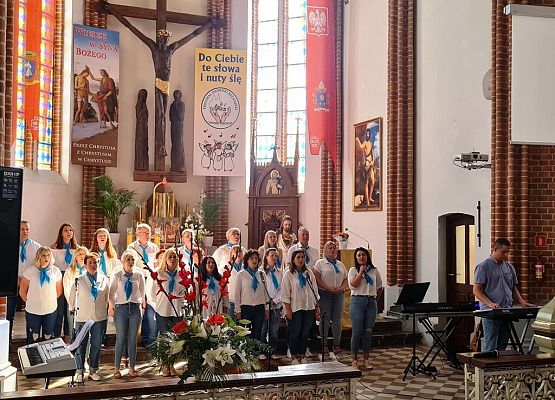 Grafika 28: FESTIWAL PIOSENKI RELIGIJNEJ W JANOWCU KOŚCIELNYM 2023