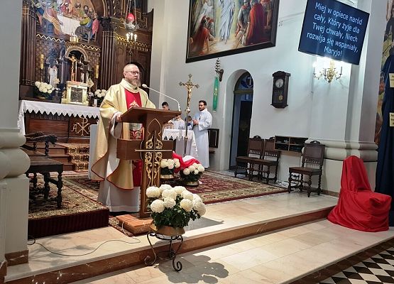 Grafika 3: 11 LISTOPADA ŚWIĘTO NIEPODLEGŁOŚCI