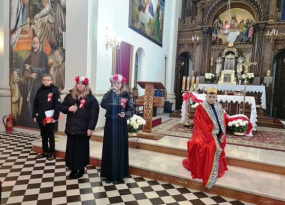 Grafika 9: 11 LISTOPADA ŚWIĘTO NIEPODLEGŁOŚCI