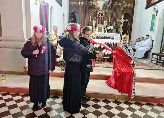 Grafika 13: 11 LISTOPADA ŚWIĘTO NIEPODLEGŁOŚCI