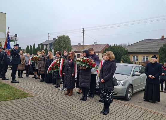 Grafika 35: 11 LISTOPADA ŚWIĘTO NIEPODLEGŁOŚCI