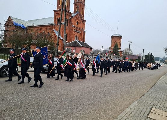 Grafika 37: 11 LISTOPADA ŚWIĘTO NIEPODLEGŁOŚCI