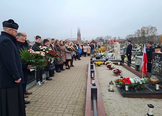 Grafika 39: 11 LISTOPADA ŚWIĘTO NIEPODLEGŁOŚCI