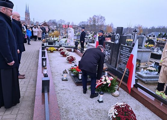 Grafika 40: 11 LISTOPADA ŚWIĘTO NIEPODLEGŁOŚCI