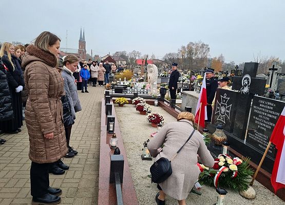 Grafika 46: 11 LISTOPADA ŚWIĘTO NIEPODLEGŁOŚCI