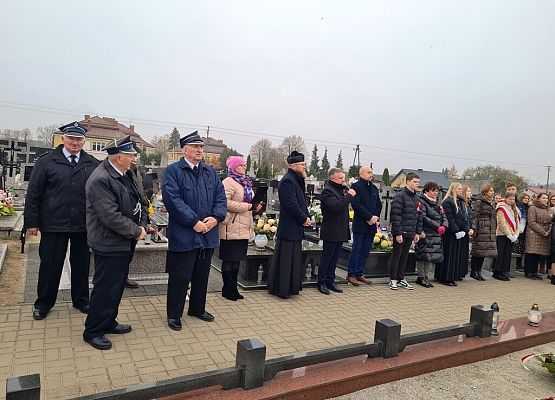 Grafika 49: 11 LISTOPADA ŚWIĘTO NIEPODLEGŁOŚCI