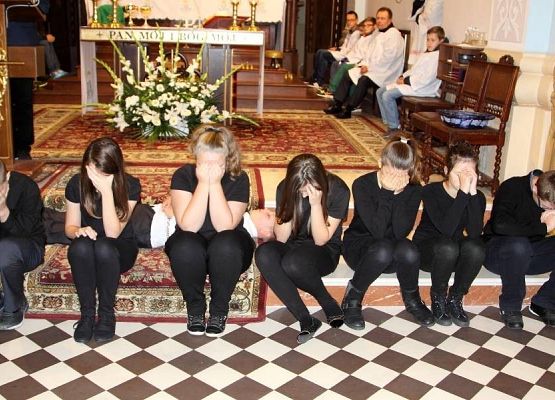 Grafika 4: Dzień Papieski 18.10.2015