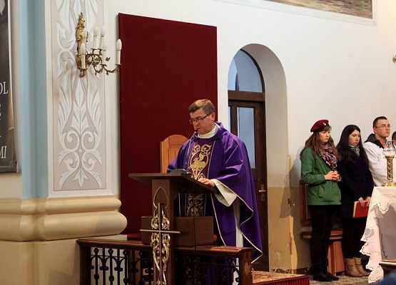 Grafika 1: Droga Krzyżowa 11.04.2014