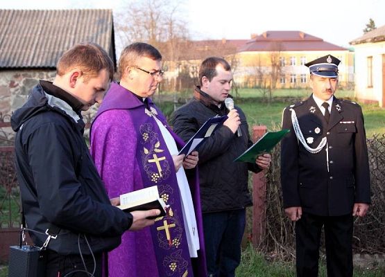 Grafika 21: Droga Krzyżowa 11.04.2014