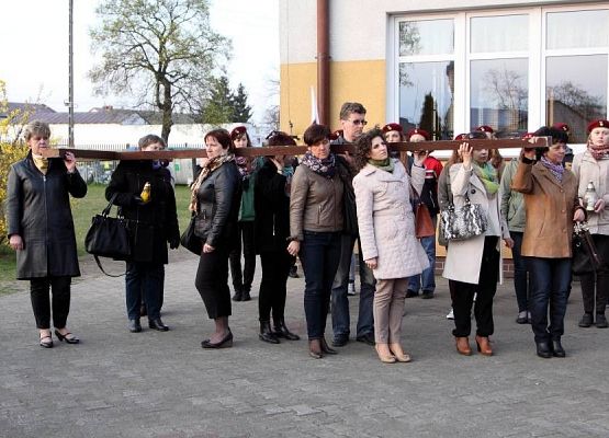 Grafika 27: Droga Krzyżowa 11.04.2014