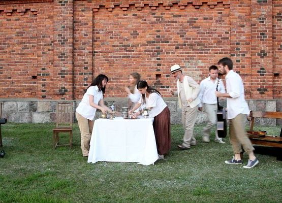 Grafika 1: Musical "Maryja" w wykonaniu Teatru Podróżnego 06.09.2014