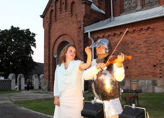 Grafika 15: Musical "Maryja" w wykonaniu Teatru Podróżnego 06.09.2014